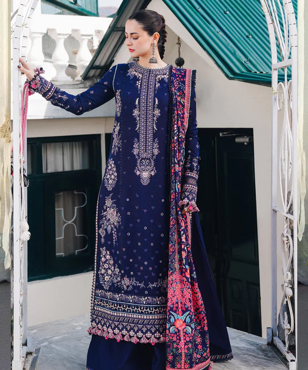 Lawn 3PC Embroidered with Digital Printed Dupatta-1100