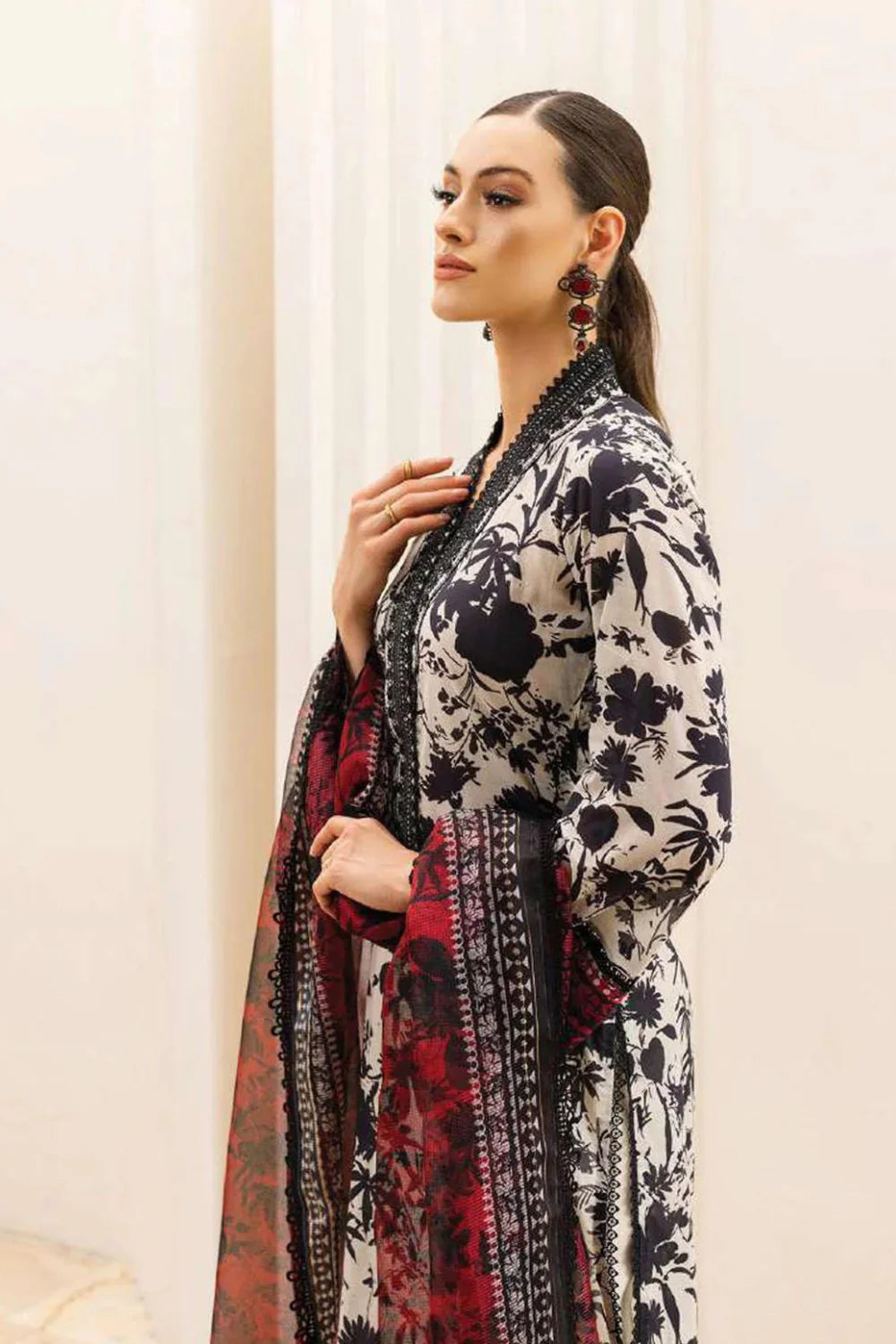 3PC Lawn Printed Shirt With Voile Printed Dupatta-1515