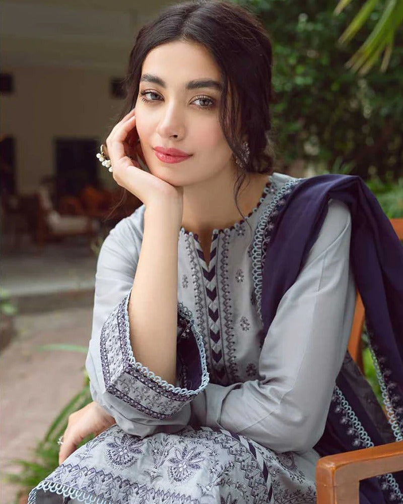 Lawn-3PC Embroidered with Chiffon Embroidered Dupatta-1117