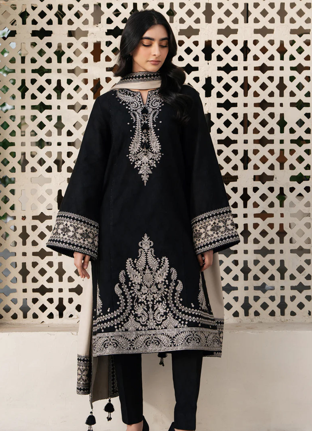 Lawn-3PC Embroidered With Organza Embroidered Dupatta-1071