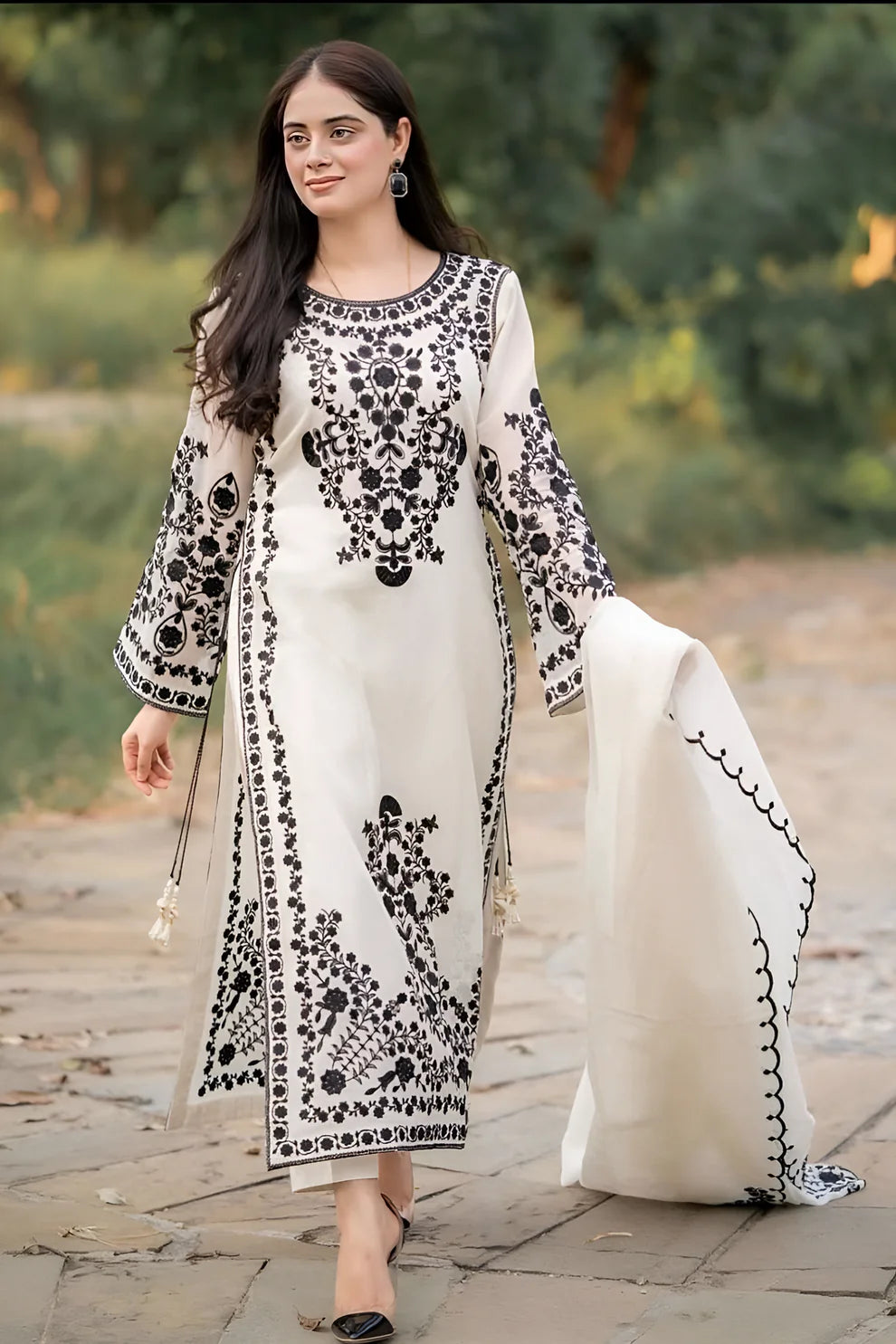 Dhanak 3PC Embroidered With Dhanak Embroidered Shawl-105