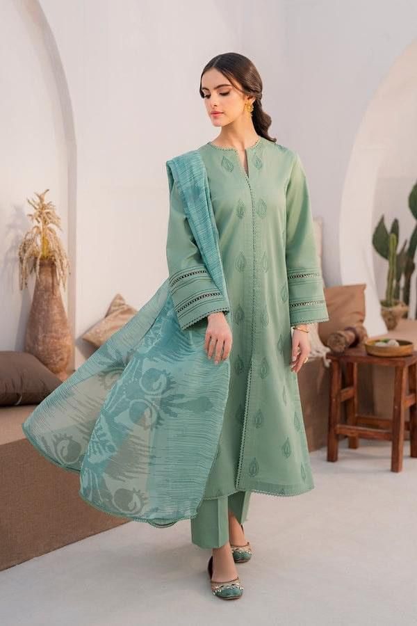 LAWN 3PC  EMBROIDERED SHIRT WITH DIAMOND PRINTED DUPATTA-533