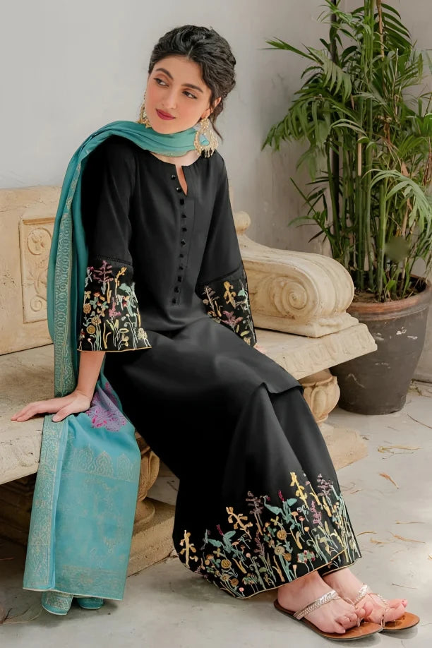 Khaddar 3PC Embroidered-626