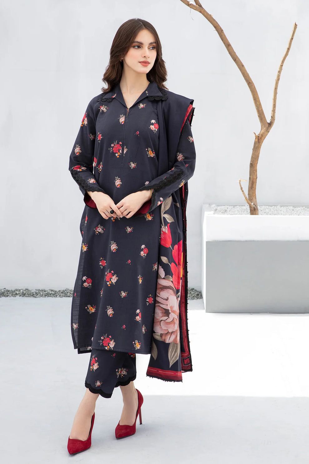 Lawn 3PC  Printed Shirt With Voile Printed Dupatta-770